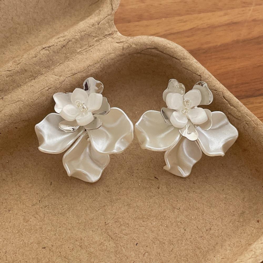 Metal Petal Flower Earrings Daily Casual Sweet Elegant Design Women Jewelry