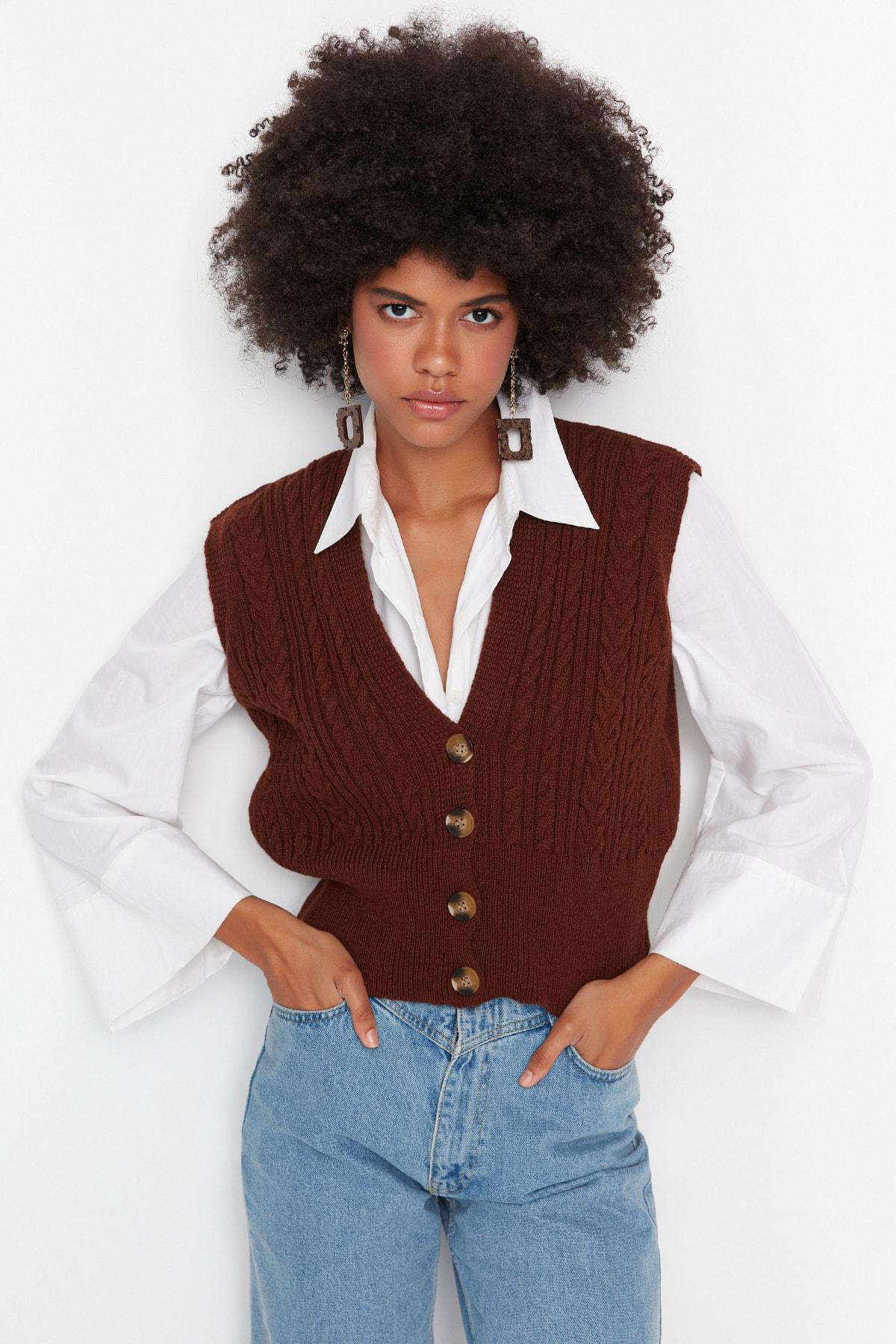 

Коричневый вязаный свитер из детального трикотажа TWOAW23SV00107..