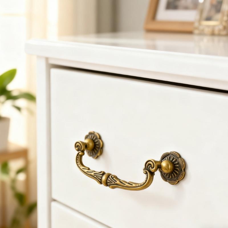 Comfortable Hold bronze Furniture Pulls 86mm Hole Center Traditional Designs Easy to Use Suitable Living Room Bedroom