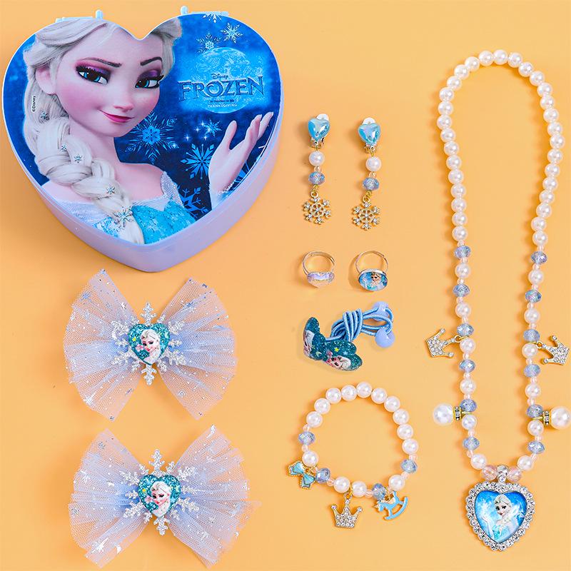 

Набір ювелірних прикрас Ельзи з мультфільму «Крижане серце»: Набір прикрас: намисто, браслет, сережки та каблучка для дітей