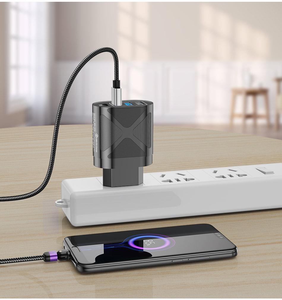 Mobile Phone Charging Head Fireproof Material 3.1A Multi-port 3USB+PD Type-c Mobile Phone Charger