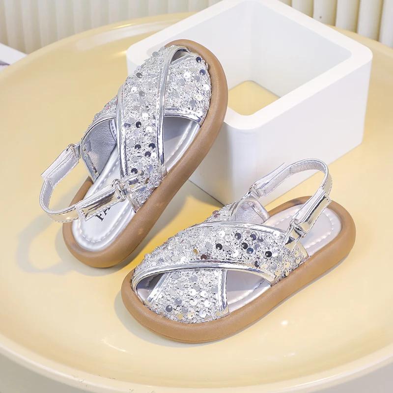 Girls' Peep Top Beach Shoes with Sparkling Sequins 2024 Summer Kids Versatile Princess Sandals Girls Fashion Sandals Outdoors