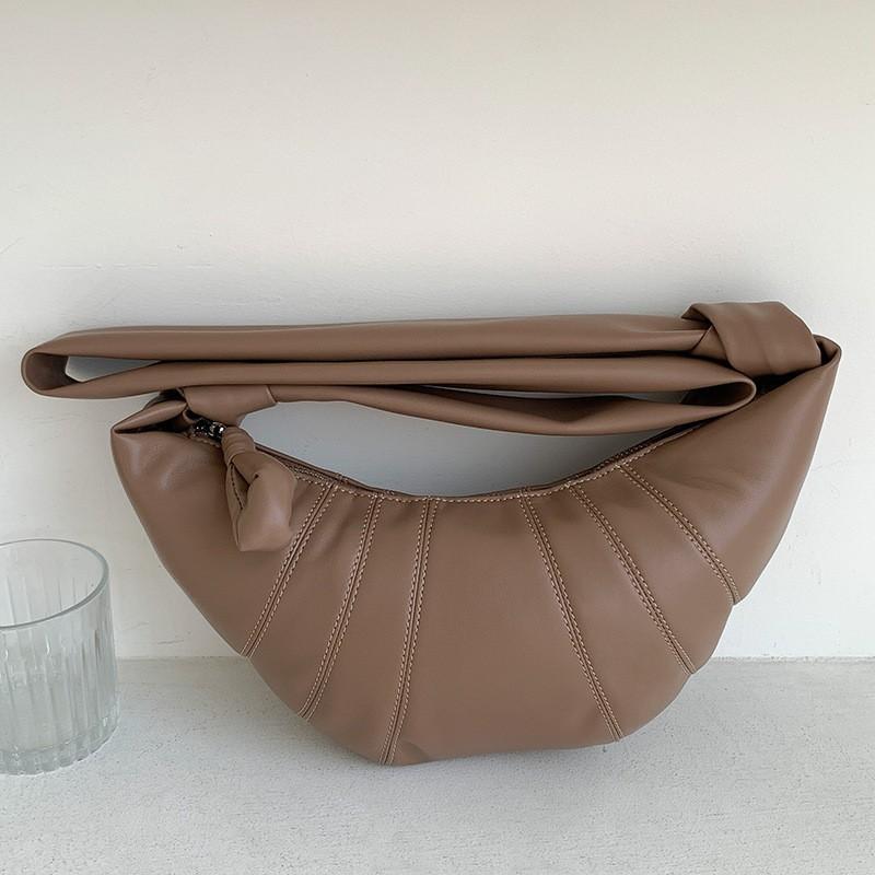 

Processed Retro Pu Soft Leather Croissants 2024 Large-capacity Commuter Cross-section High-end Dumpling Bag хаки