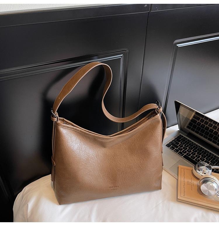 

Премиальный сенс большая вместимость сумка-тоут для поездок на работу женская ретро текстура нишевая мода простая универсальная на плечо сумка-мессенджер