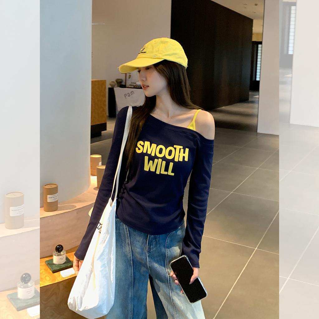 Slant Shoulder Off-the-shoulder Letter Print Long-sleeved T-shirt Women's Early Autumn New Pleated Slim-fit Design Shoulder Strap Top