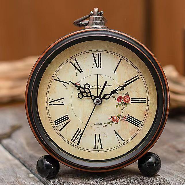 Alarm Clock Retro Clock Metal Table Style Silent Bedside Stylish Clock Living Room Bedroom European Simple Table Clock