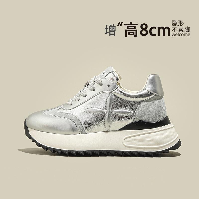 

Small casual inner height increase dad shoes women s 2025 spring new little white shoes lightweight platform sports Forrest Gump shoes 39