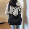 Travel bag large capacity high sense high value Korean fashion niche shoulder handbag business travel fitness duffel bag