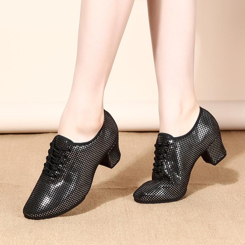 Black Shiny Oxford Cloth Latin Dance Shoes Soft Soled Women's Modern Jazz Shoes Teacher Shoes Square Dance