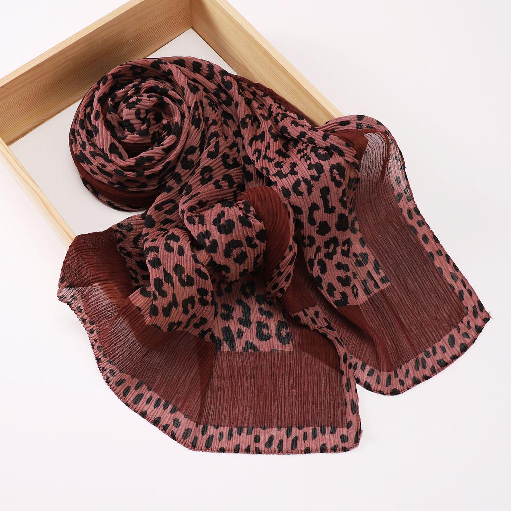 New Soft Pleated Cotton Scarf Leopard Print Hijab Islamic Solid Headscarf Crinkle Hijab Foulard Femme Musulman Wrap Bandana