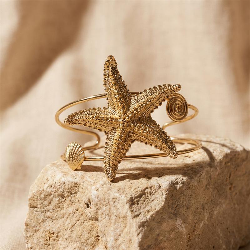 Women's New Vacation-Style Exaggerated Starfish Metal Open Arm Cuff Bracelet Bohemian Beach Versatile Hand Accessory