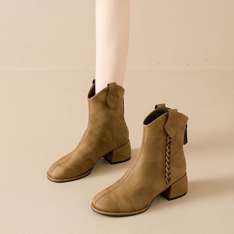 Retro fringed short boots women's 2025 autumn and winter new matte leather thick heel Martin boots versatile rear zipper high heel short boots