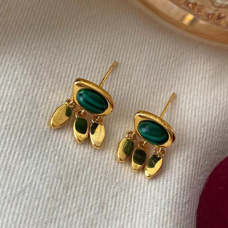 

Stone round water drop fringed stud earrings autumn and winter medieval temperament earrings earrings women