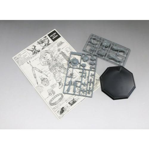 Fine Molds 1/12 World Fighter Collection US Army Female Soldier (Gulf War) Sandy & Colt M16A2 Plastic Model Kit, Unpainted Assembly Kit, FT05