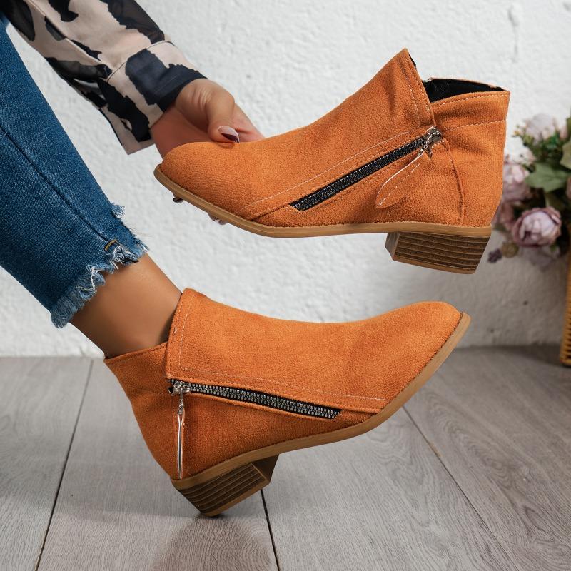 Dámské krátké kozačky se špičatou špičkou, silný podpatek, boční zip, silný podpatek, dámské kozačky