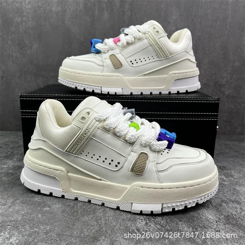 

European station 2024 new small fat ding little white shoes bread shoes heightening dad shoes couple with the same shoes thick baseplate shoes 39