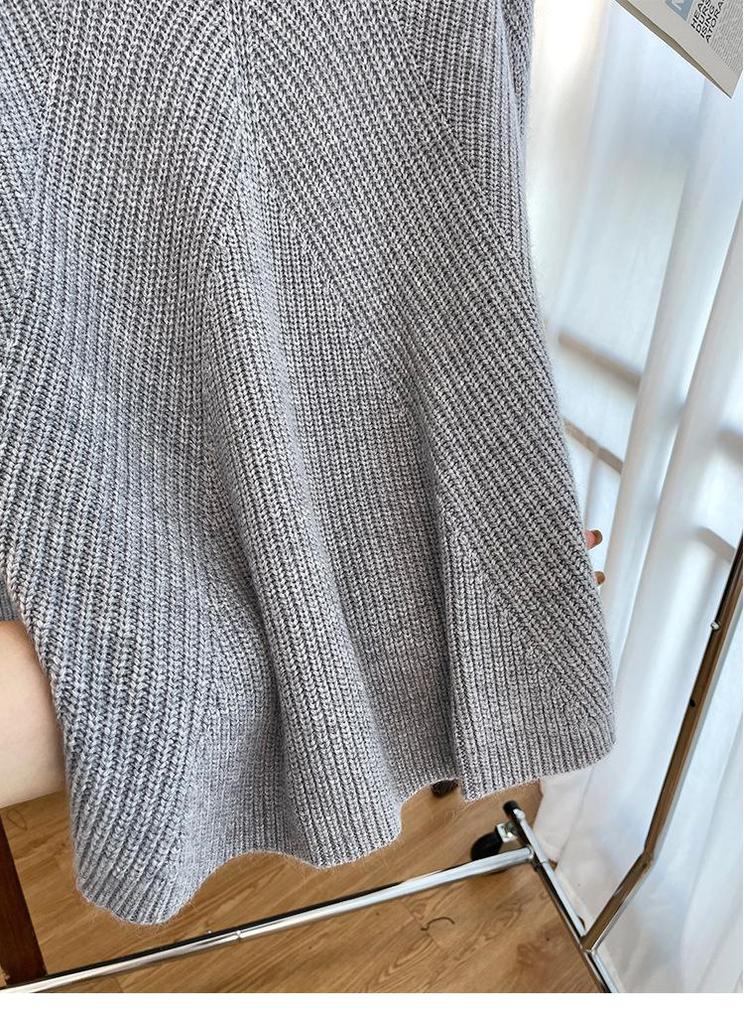 Yingjie Winter '22 French-Style Ribbed Wool Turtleneck Sweater