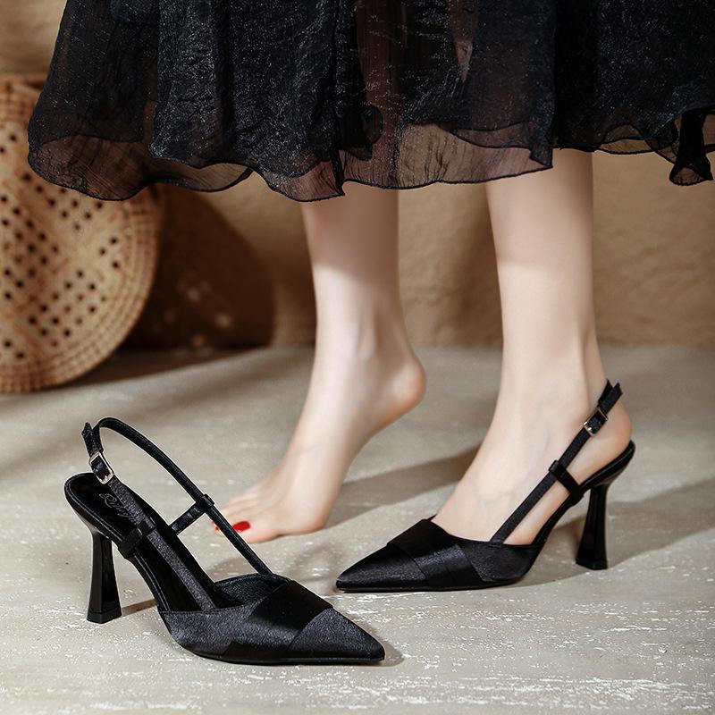 

Pointed high heels women s thin heels sexy bag head sandals new large size women s shoes empty single shoes 42 чорний