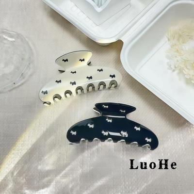 Korean Style Hollow Dog & Shark Hair Clip - Chic, Versatile Updo Claw for Women