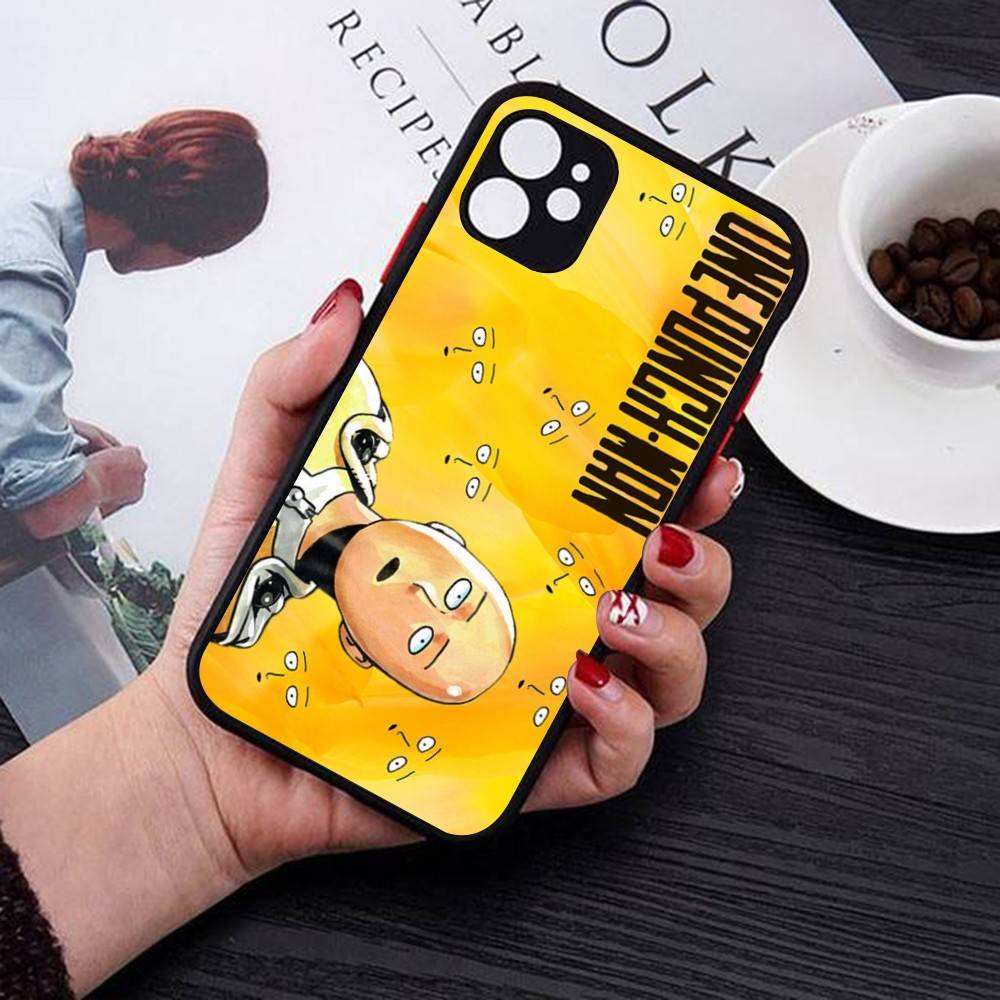 One P-Punch Man Saitama Phone Case For IPhone 14 11 12 13 Mini Pro Max 8 7 Plus X XR XS MAX Translucent Matte Cover