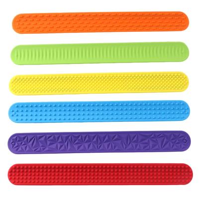 6pcs Hands Clap Circle Silicone Slap Bracelets Surface Patted Bracelets Sensory Textured Wristbands Portable Fun