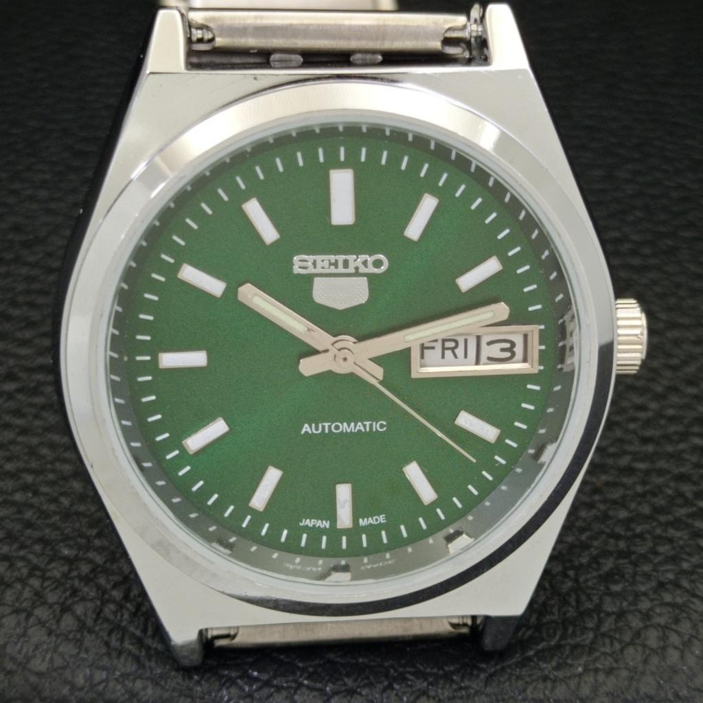 MENS VINTAGE SEIKO 5 AUTOMATIC REFURBISHED JAPAN GREEN DIAL WATCH a440670-9 Sk-a440670-1
