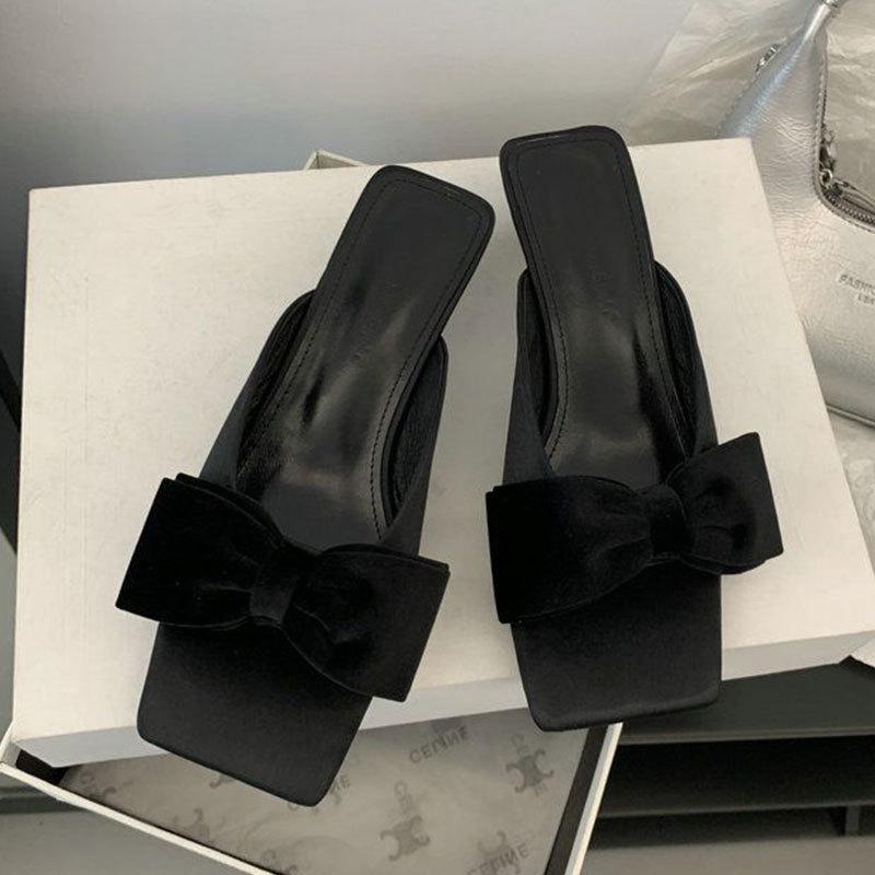 French silver bow square head small heel cool slippers women's outer wear 2025 summer new middle heel one-word slippers
