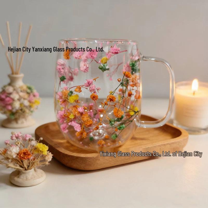 High-Value Double-Walled Glass Cup with Real Dried Flowers