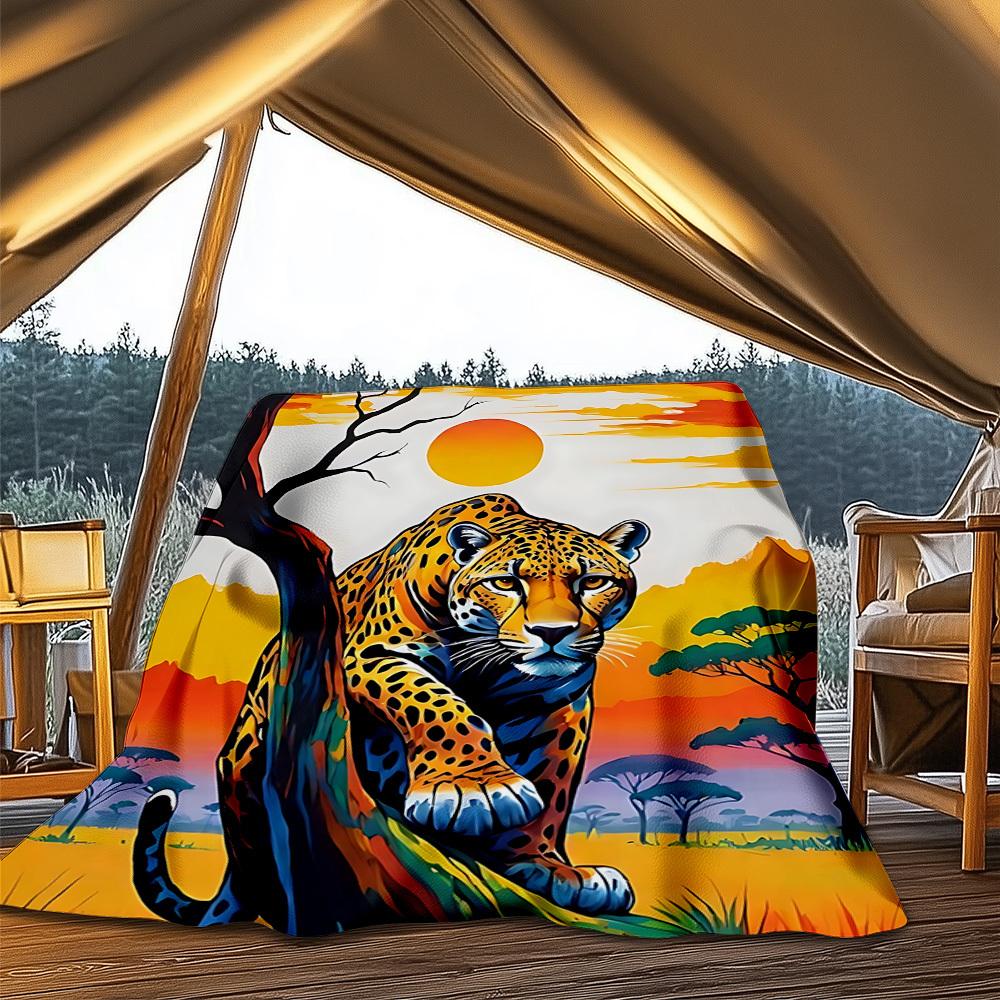 1pc Leopard Print Throw Blanket Polyester Fiber, Lightweight Flannel, Soft & Warm, All Season Use for Outdoor, Camping Digital Print