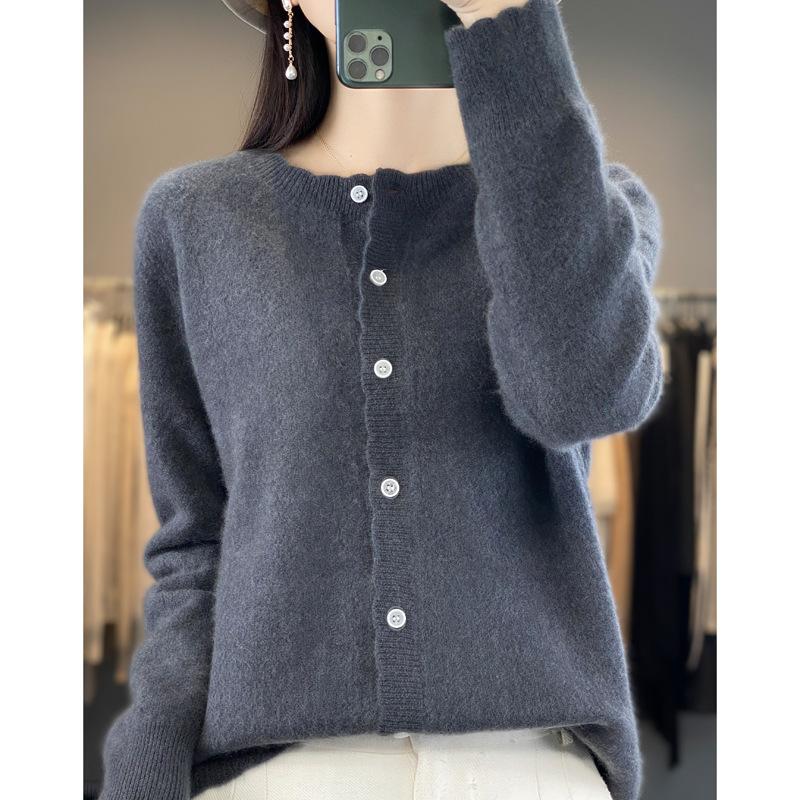 New Round Neck Hollow Wool Cardigan for Autumn and Winter for Women, Loose and Fashionable Cashmere Sweater Soft and Glutinous Skin-friendly Top