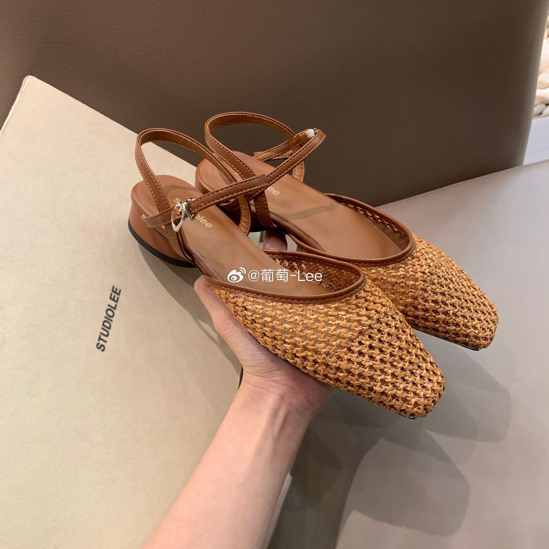 

Sheepskin version~ Retro style hollow woven small square head light mouth thick heel empty sandals women 40 коричневый