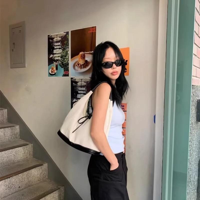 Niche Retro Durable Canvas Tote Bag Large Capacity Fashion Handbag Bag Versatile Commuter Underarm Bag Women