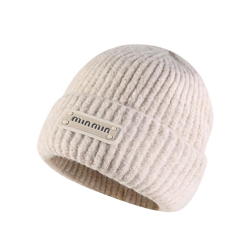 Hat Women's Autumn and Winter Woolen Hat Showing Face Small Warm Ear Protection Cold Hat Rubber Label Letter Knitted Hat Student Pullover Hat for Men