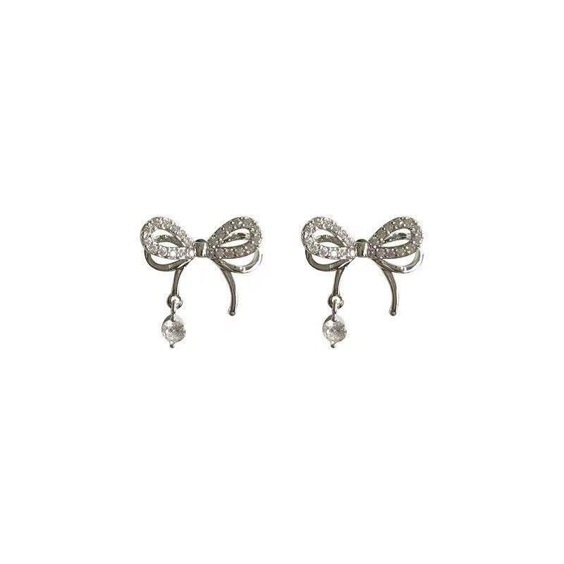 Bow slightly inlaid small earrings, women's fashion niche temperament, advanced sense, explosive ear jewelry temperament, Mori stud earrings