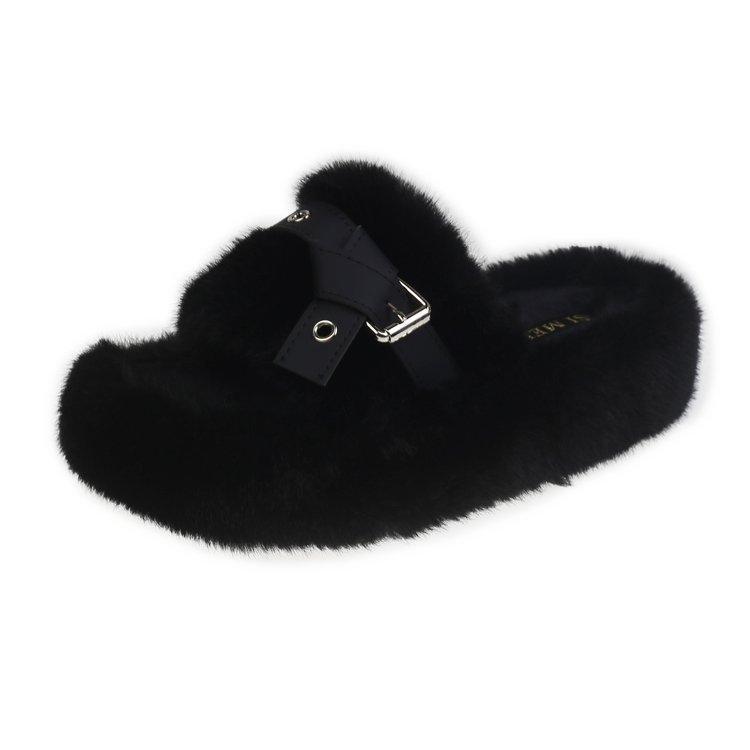Fashion belt buckle thick bottom Internet celebrity fluffy slippers women's 2025 winter new wear non-slip versatile warm one-word drag