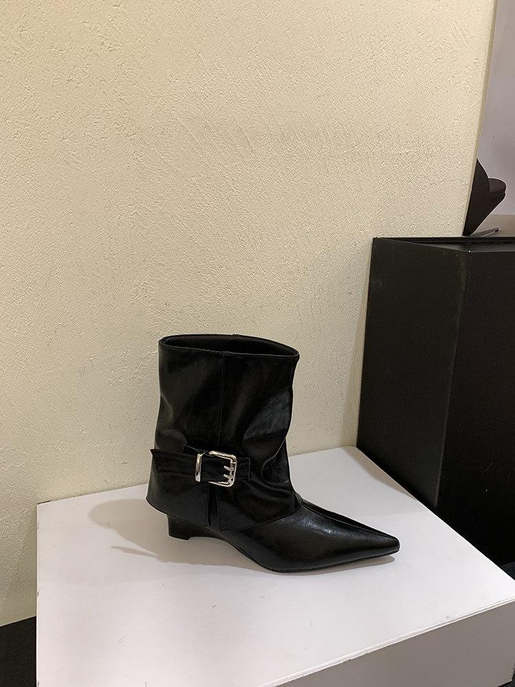 Pointed toe heel trouser boots women's autumn and winter new design sense versatile niche Spice Girl medium boots fried street short boots
