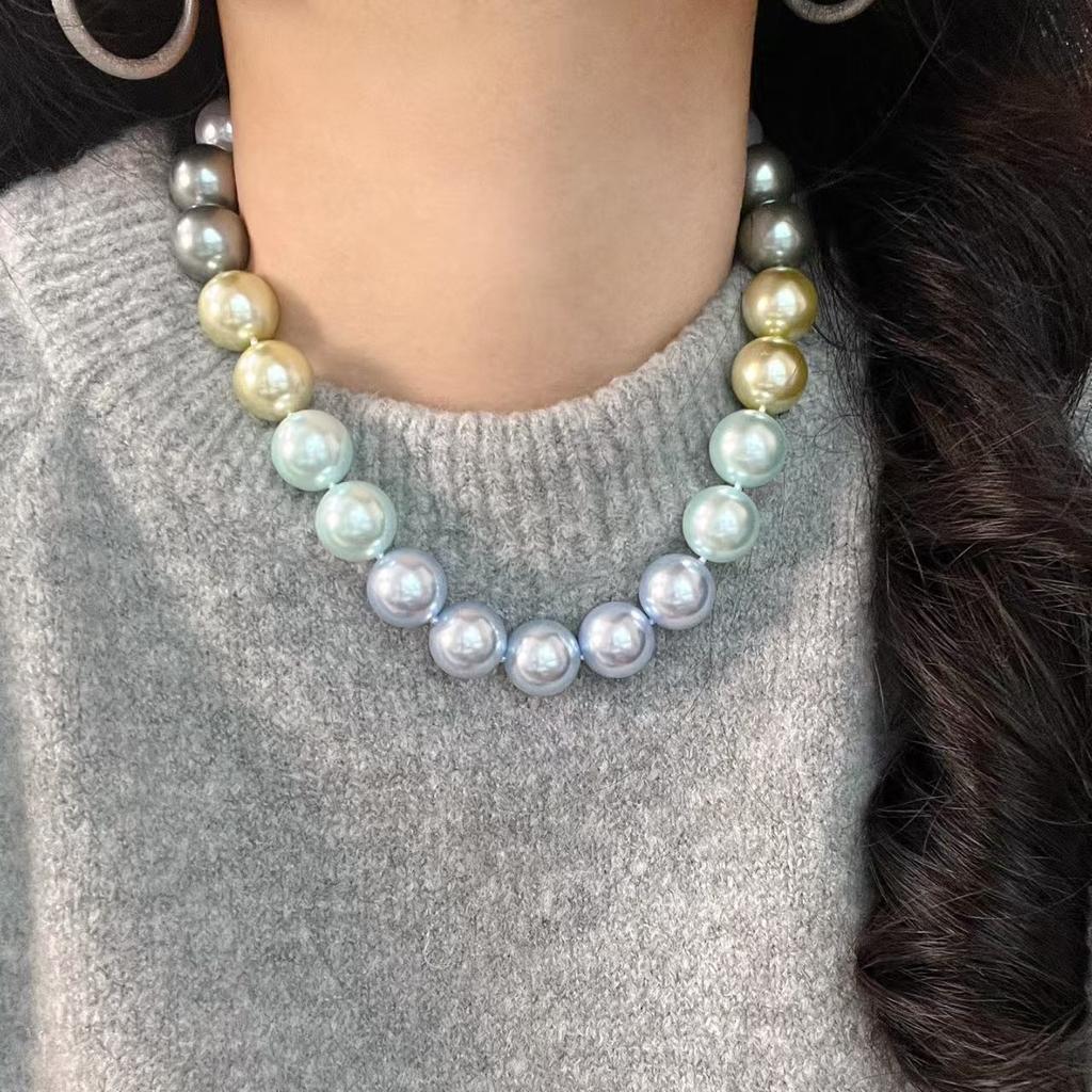 Vintage 16Mm Large Granular High Quality Blue Grey Green Artificial Crystal Pearl Necklace Clavicle
