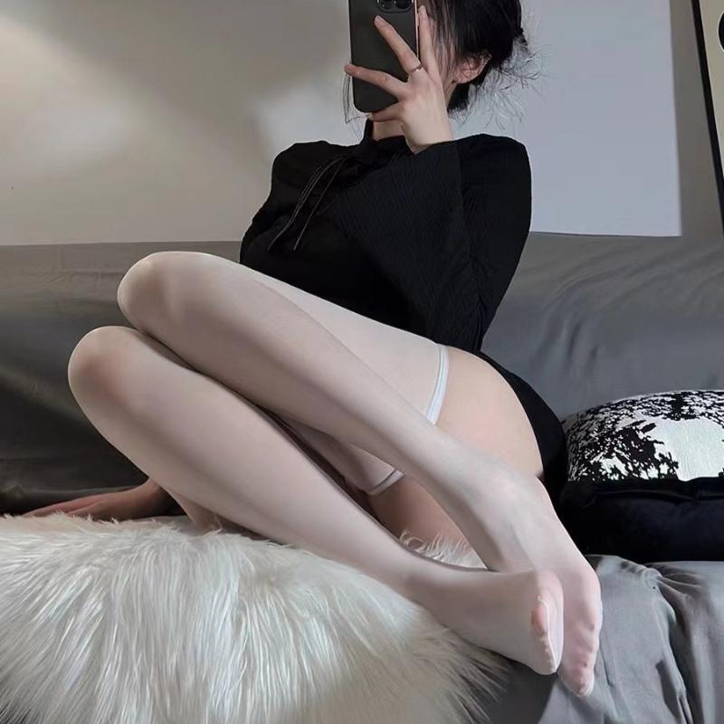 8D Oil Shiny Silky Transparent Medias Stretchy Nylon Thigh High Stockings Women Sexy Ultrathin Glossy Party Socks