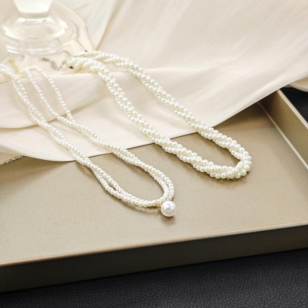 French Retro Multi-Layer Winding Twist Pearl Necklace, Light Luxury High-End Simple Millet Bead Collarbone Chain