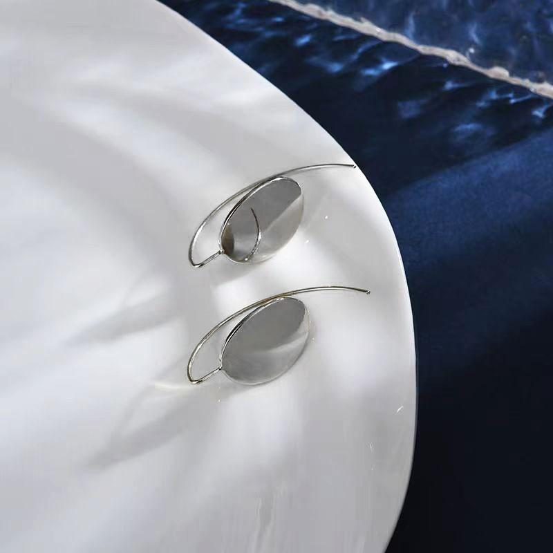 Bow Flower Zircon Stud Earrings Female Sweet High-End Temperament Design Earrings Niche Light Luxury Earrings