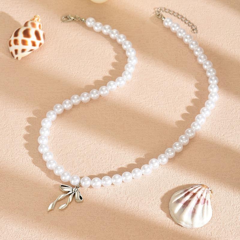 Bow Pearl Neck Chain Premium Necklace Light Luxury Niche Pendant Clavicle Chain Women's Jewelry