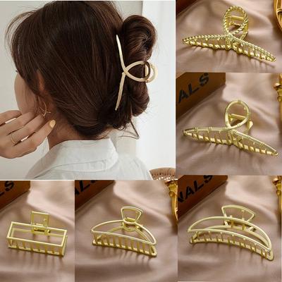 Fashion Barrettes Matte Metal Hair Claws Women Korean Geometric Crab Ponytail Clip Claws Hair Accessories Gift Headwear