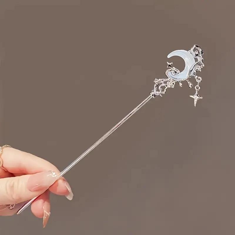 1/2 pièces Bâtonnets à Cheveux Romantiques Pierre de Lune Étoile et Lune Épingle à Cheveux à Pompon Croisé Chinois avec Design Disque Bâtonnets à Cheveux Élégants