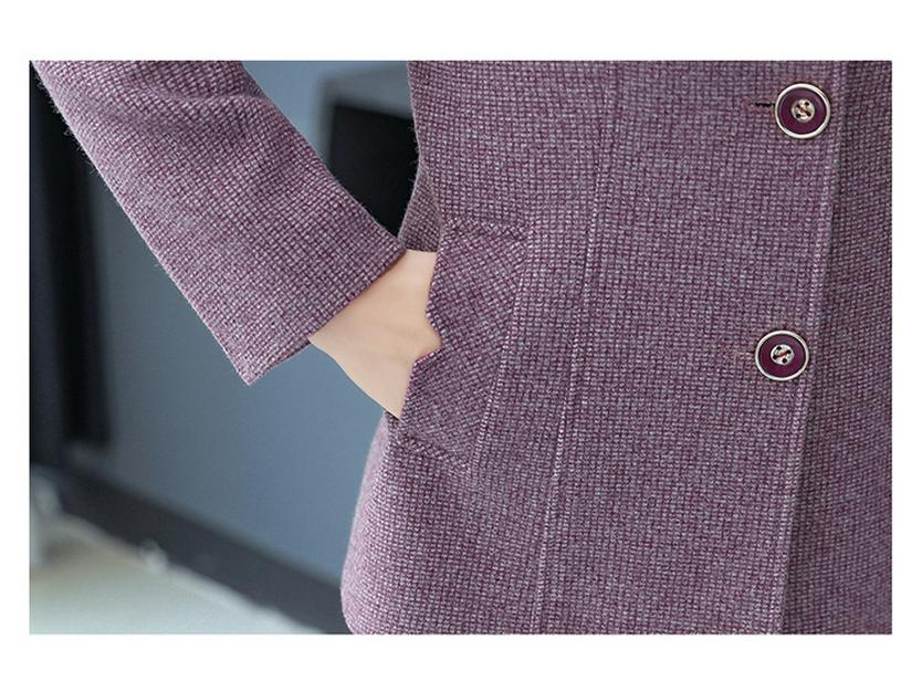 Frühlings-Oberbekleidung für Frauen mittleren Alters und ältere Frauen: Modischer kurzer Anzug, ideal für 50-Jährige, perfekt für Frühling und Herbst.