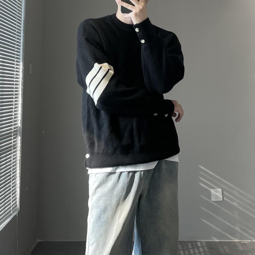 

Men s Grey Three-Stripe High-End Winter Pullover Sweater XXL
