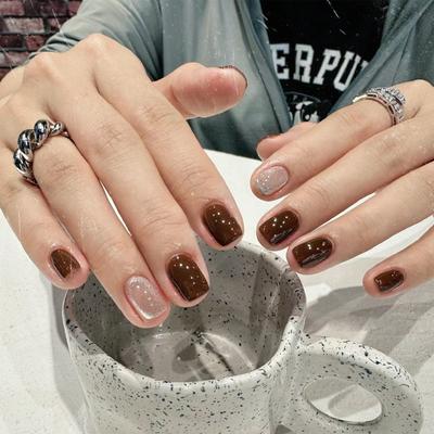 24 Pieces New Product Maillard, White In Autumn and Winter, Wearing Nail, Solid Color, Dark Coffee, Cat's Eye, Short Nail Art, Simple Ins Nail Art