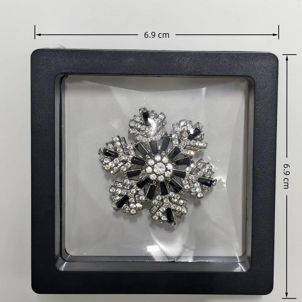 Rotatable Crystal Snowflake Brooch - Women's Elegant Corsage Accessory