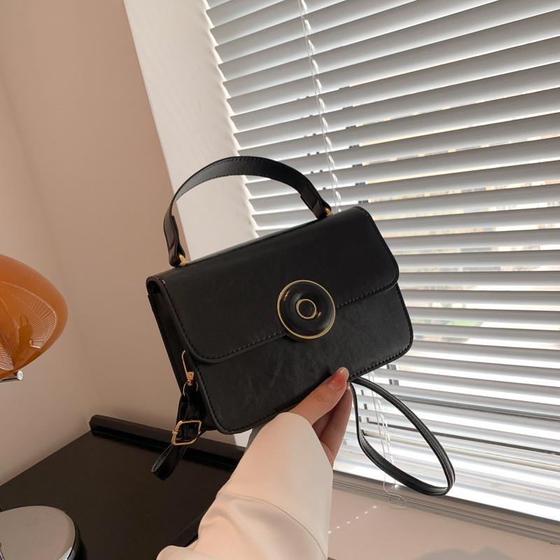 Fashionable Pu Leather Small Handbag For Women Stylish Crossbody Bag For All Occasions