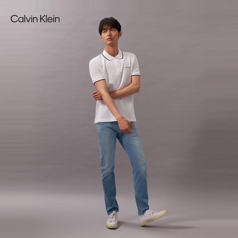 Calvin Klein Jeans Men's Tapered Stretch Denim Jeans J323113