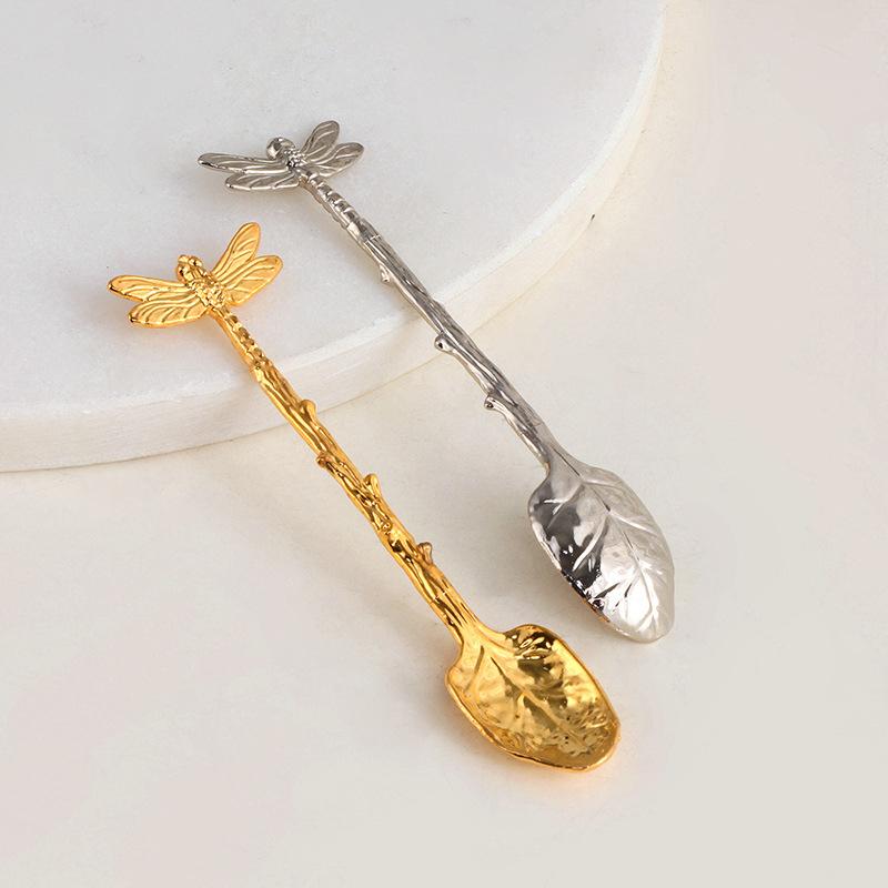 1Pcs Kitchen Accessories Retro Hotel Family Dessert Coffee Spoon Ice Cream Tools Creative Royal Style Flatware Metal Spoon